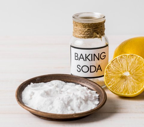 12 Trik Membersihkan Baju Putih dari Noda Tinta Membandel, Dijamin Noda Langsung Rontok