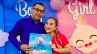 Kembali Viral, Kisah Bakti Mpok Alpa yang Rela Tinggalkan Syuting Demi Sang Suami