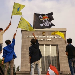 Kerusuhan di Polda Metro Jaya: Mahasiswa dan Polisi Bentrok