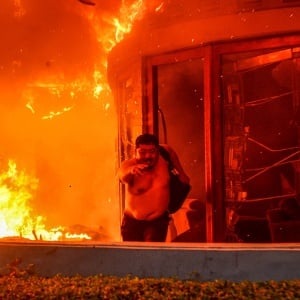 Ricuh dan Kerusuhan Mewarnai Aksi Demo 29 Agustus 2025 di Berbagai Daerah