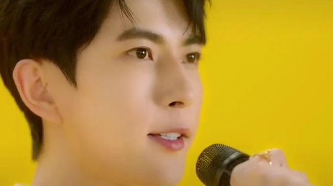 Diduga jatuh dari ketinggian Yu Menglong meninggal (YouTube)