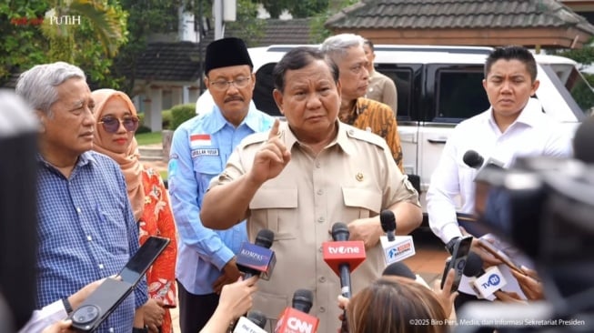 Saat ditanya pengganti Menko Polkam dan Menpora, Ini Kelakar Prabowo