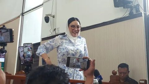 Nikita Mirzani Merasa Terjebak soal Uang Rp4 Miliar, Ungkap Bukti Rekaman Percakapan