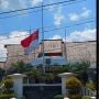 Tata Cara Menaikkan Bendera Setengah Tiang dan Menurunkan Secara Resmi