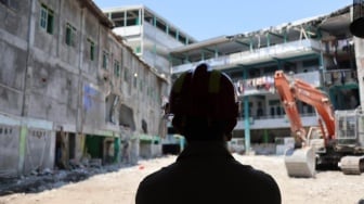 Viral Jejak Digital Ponpes Al Khoziny di Google Earth, Netizen: Bangunan Paling Gak Masuk Logika