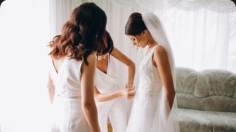 5 Rekomendasi Parfum Floral untuk Calon Pengantin: Aromanya Manis, Elegan, dan Romantis