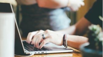 Buat Presentasi Lebih 