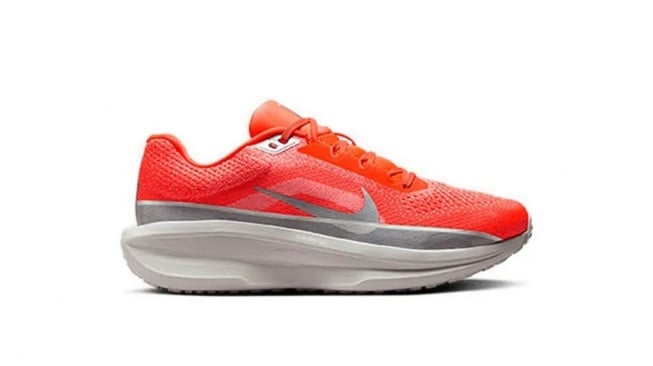 Nike Winflo 11 PRM Men's Road Running Shoes - Orange (sportsstation.id)